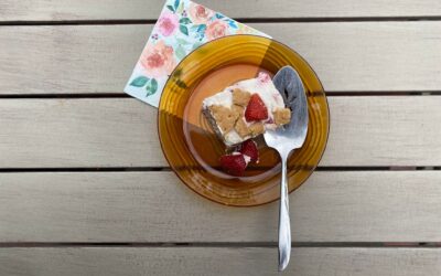Dessert d’été aux fraises et biscuits graham